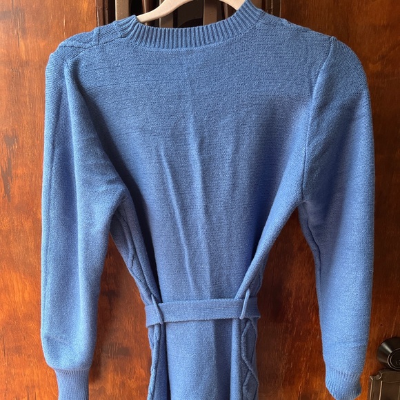 Blue long sleeve sweater dress Large - Picture 8 of 8